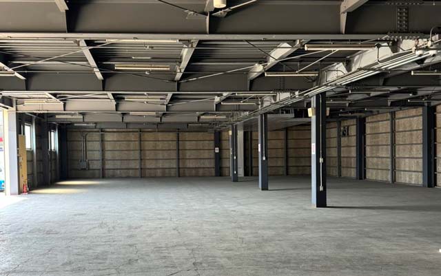 大志物流の倉庫の内観